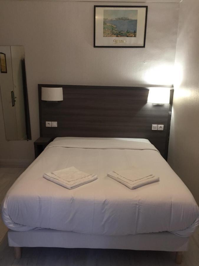Pax Hotel Parigi Esterno foto