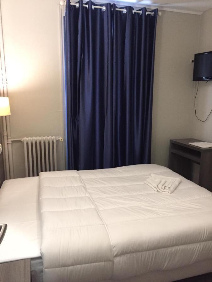 Pax Hotel Parigi Esterno foto