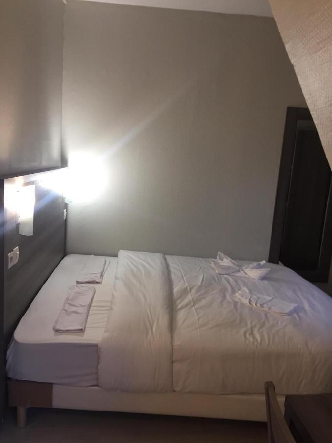 Pax Hotel Parigi Esterno foto